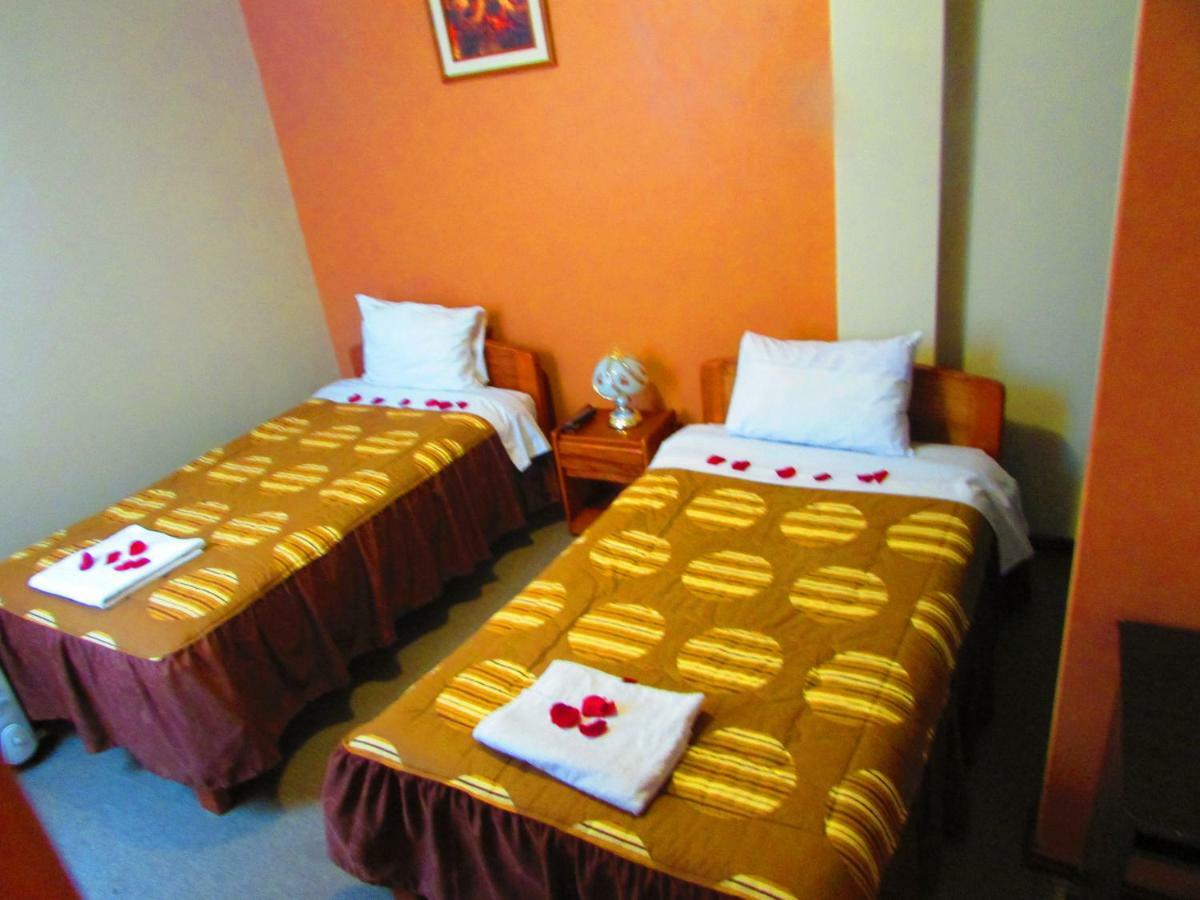 Maya Inn Puno Exteriör bild